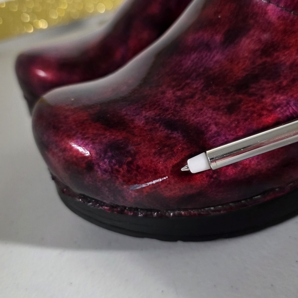 Dansko Professional clogs red black marble patent leather finish size 38 (7.5) * - Picture 8 of 16
